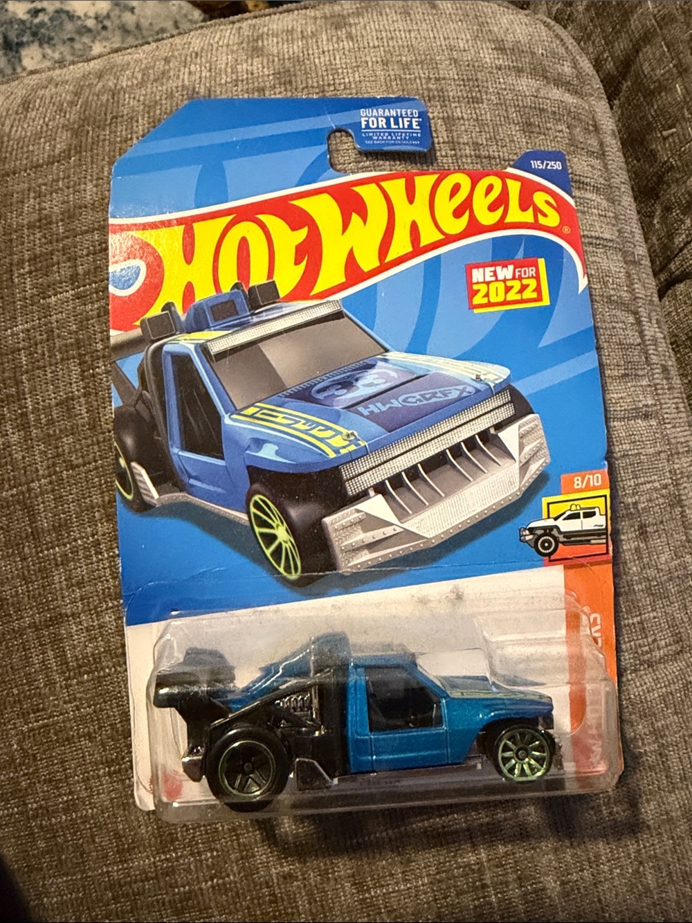 Hot Wheels HW Metro Blue Tow Truck Pickup 115/250 New for 2022 Sealed